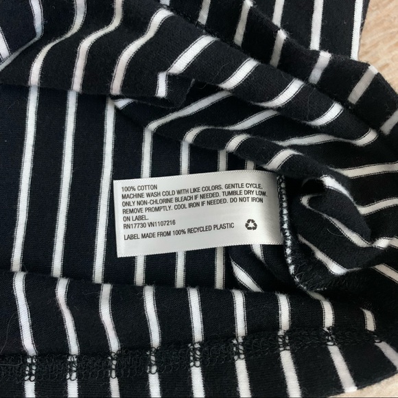 Original Use vertical stripe tee GUC - Picture 4 of 8